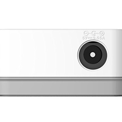 D-Link DES-1005C 5-Port 10/100 Mbps Unmanaged Switch, white D-Link DES-1005C 5-Port 10/100 Mbps Unmanaged Switch, white