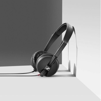SENNHEISER HD 25 On?Ear Dynamic Professional Monitoring Headphones | 16 Hz�22 kHz | Excellent Sound Isolation | Rotatable Earcups | Split Headband | Ideal for DJs, Cameramen, Musicians & Studio Use SENNHEISER HD 25 On?Ear Dynamic Professional Monitoring Headphones | 16 Hz�22 kHz | Excellent Sound Isolation | Rotatable Earcups | Split Headband | Ideal for DJs, Cameramen, Musicians & Studio Use