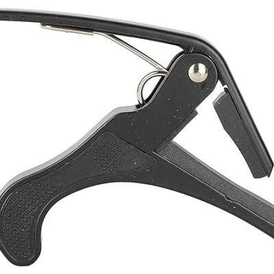 Intern Int-GC01 Guitar capo (Black) Intern Int-GC01 Guitar capo (Black)