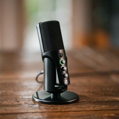 Sennheiser Profile USB Microphone for Podcasting, Recording, Streaming & Gaming. Built-in Headphone Output, All Metal housing and Cardioid Condenser Capsule
